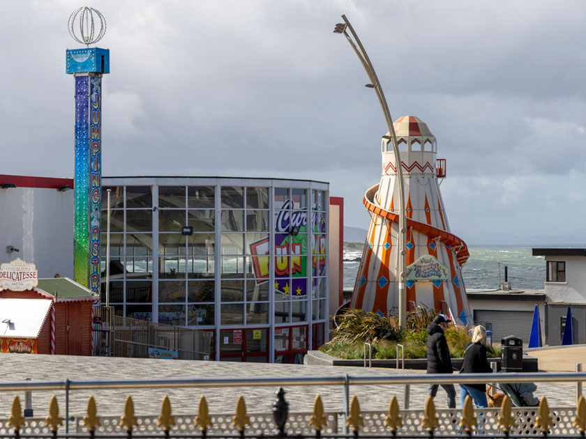 Curry's Amusements